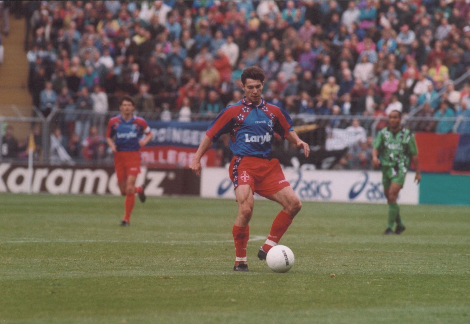 Jan Heintze im Heimspiel am 17. Juni 1995 gegen Borussia Mönchengladbach (3:2).